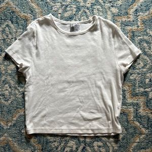 Barely used! White H&M crop top, to dress up or dress down.
